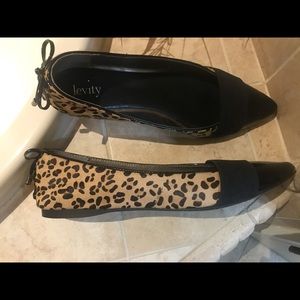 Levity real calf hair flats. New.